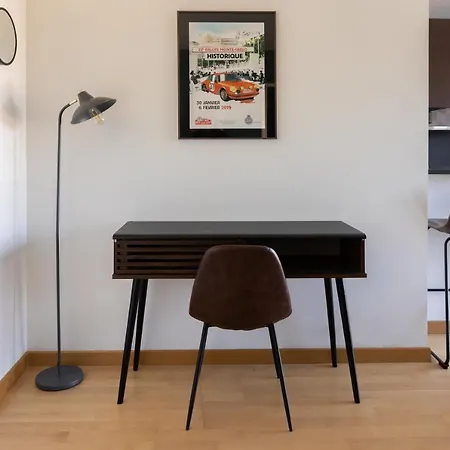 Les Souvenirs Intemporels Reims Apartment *